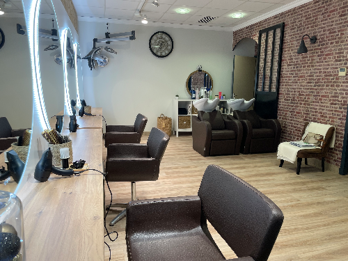 Image 3 représentant Bellucci Coiffure, page salon